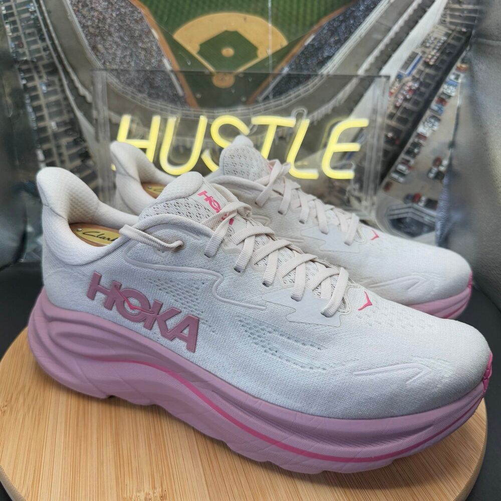 Hoka One One Clifton 10 Rose Cream Dried Rose Women's Size 11B